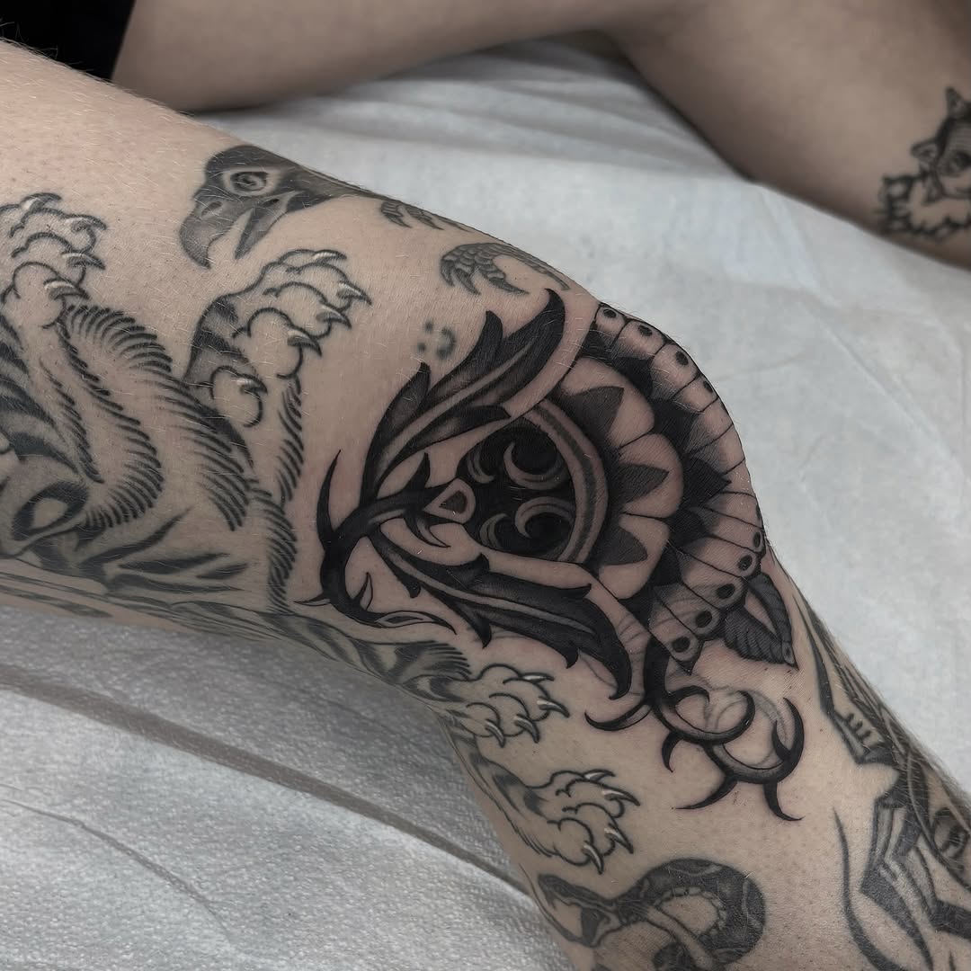 Tattoo by @evan.adtt — black_and_grey, neo_traditional
