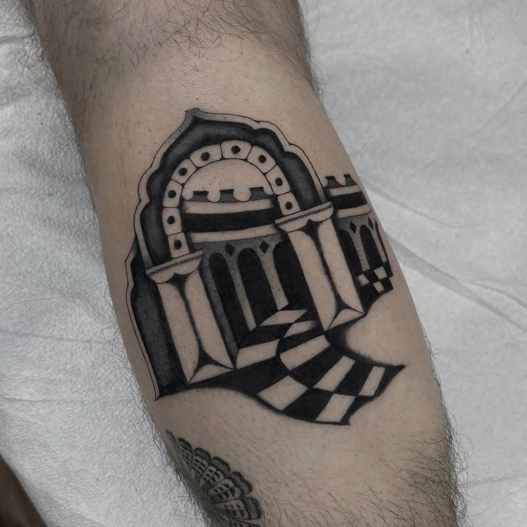 Tattoo by @evan.adtt — black_and_grey, geometric