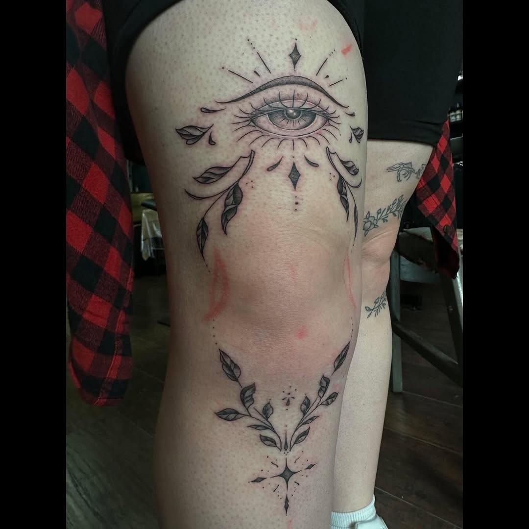 Tattoo by @sarahsmiletattoo โ fine_line, illustrative