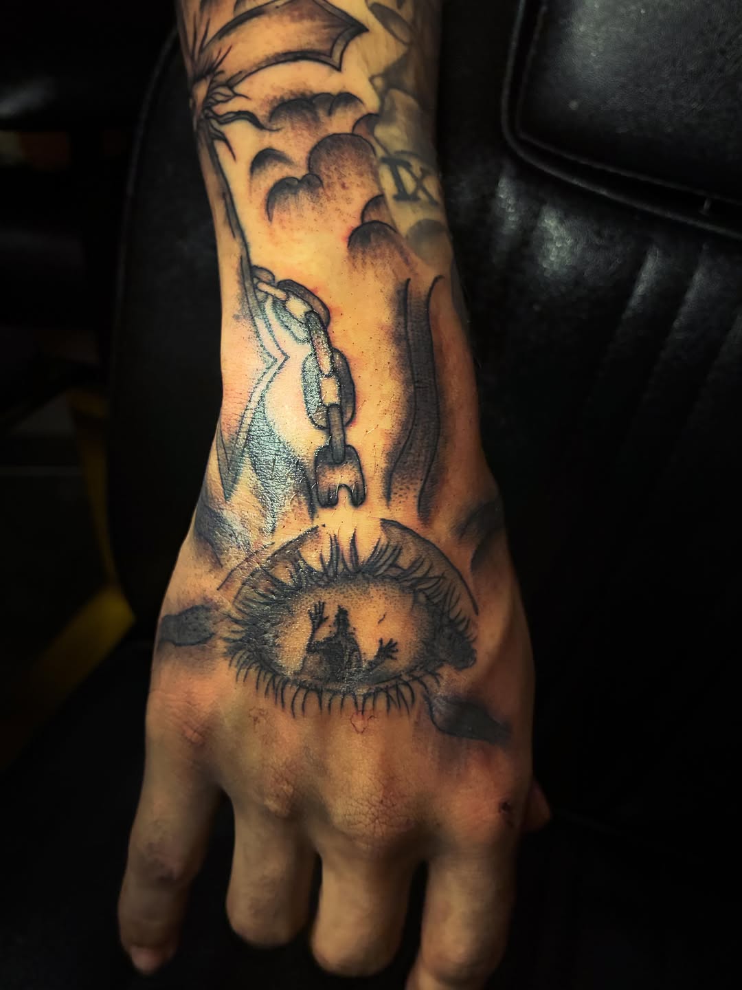 Tattoo by @iinkedbyrenn — blackwork