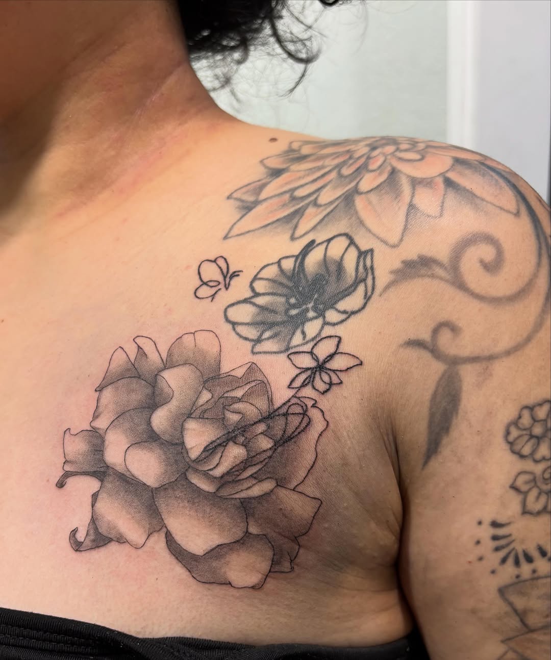 Tattoo by @guidingkey_tattoo — black_and_grey