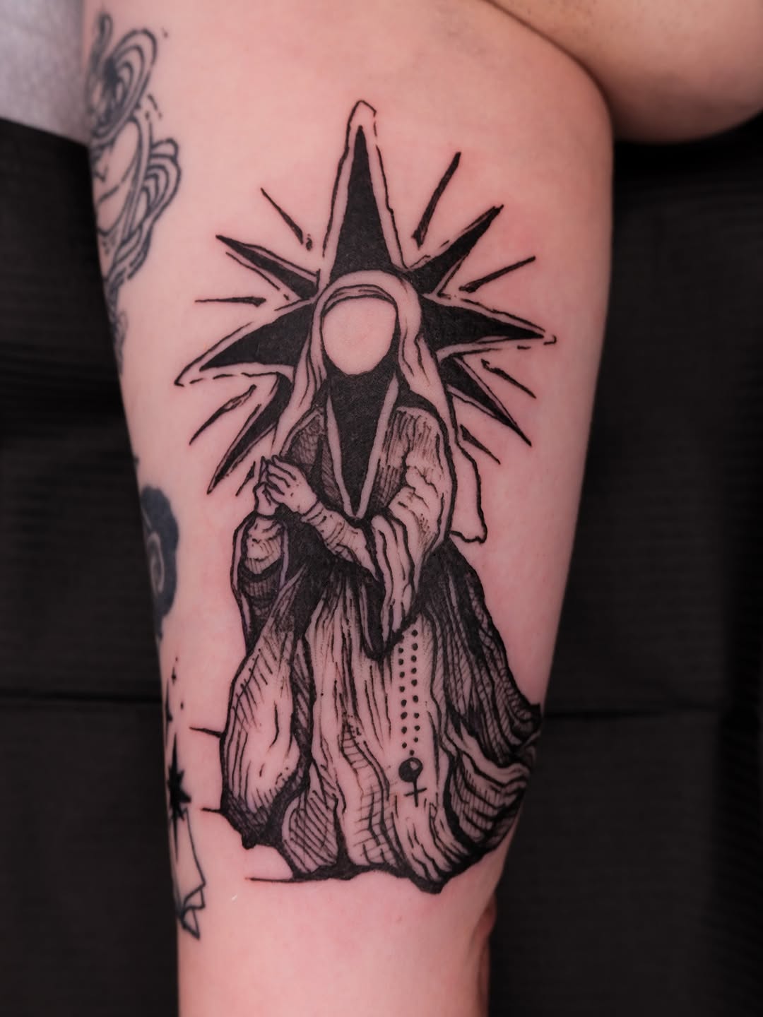 Tattoo by @fortytwojudges — blackwork, illustrative