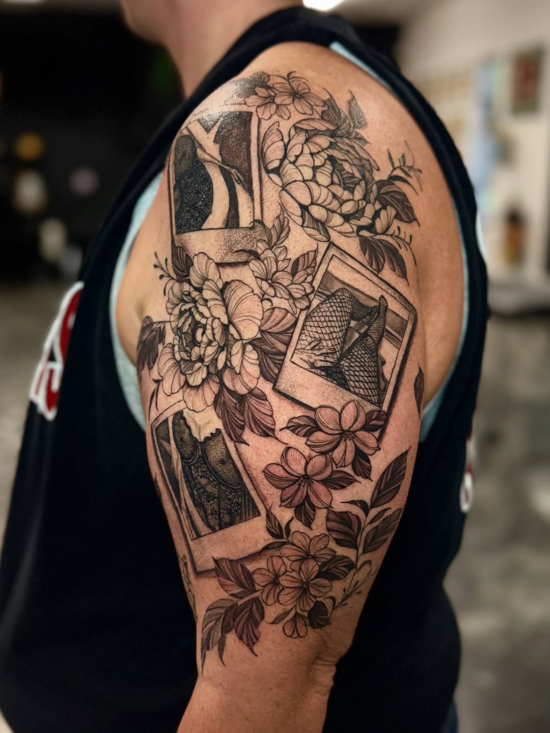 Tattoo by @paolainkart โ black_and_grey, realism