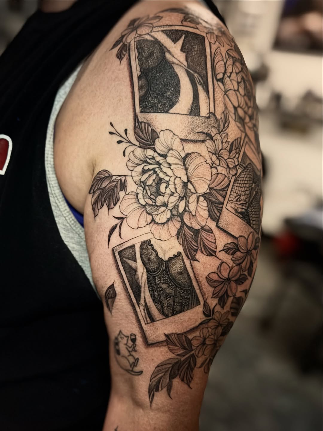 Tattoo by @paolainkart โ black_and_grey, realism
