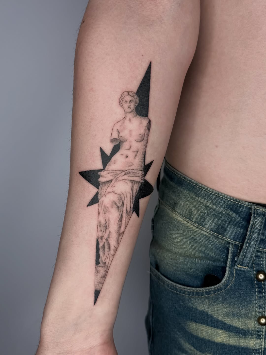 Tattoo by @zac.inks — black_and_grey, illustrative