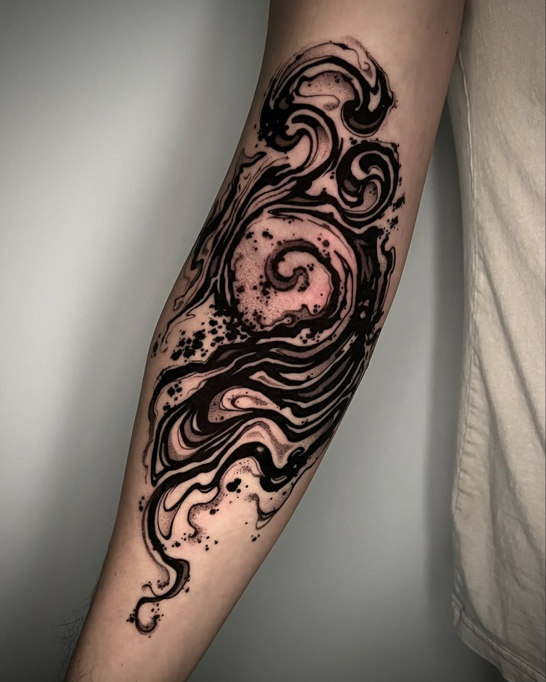 Tattoo by @caitybugink β blackwork, dotwork