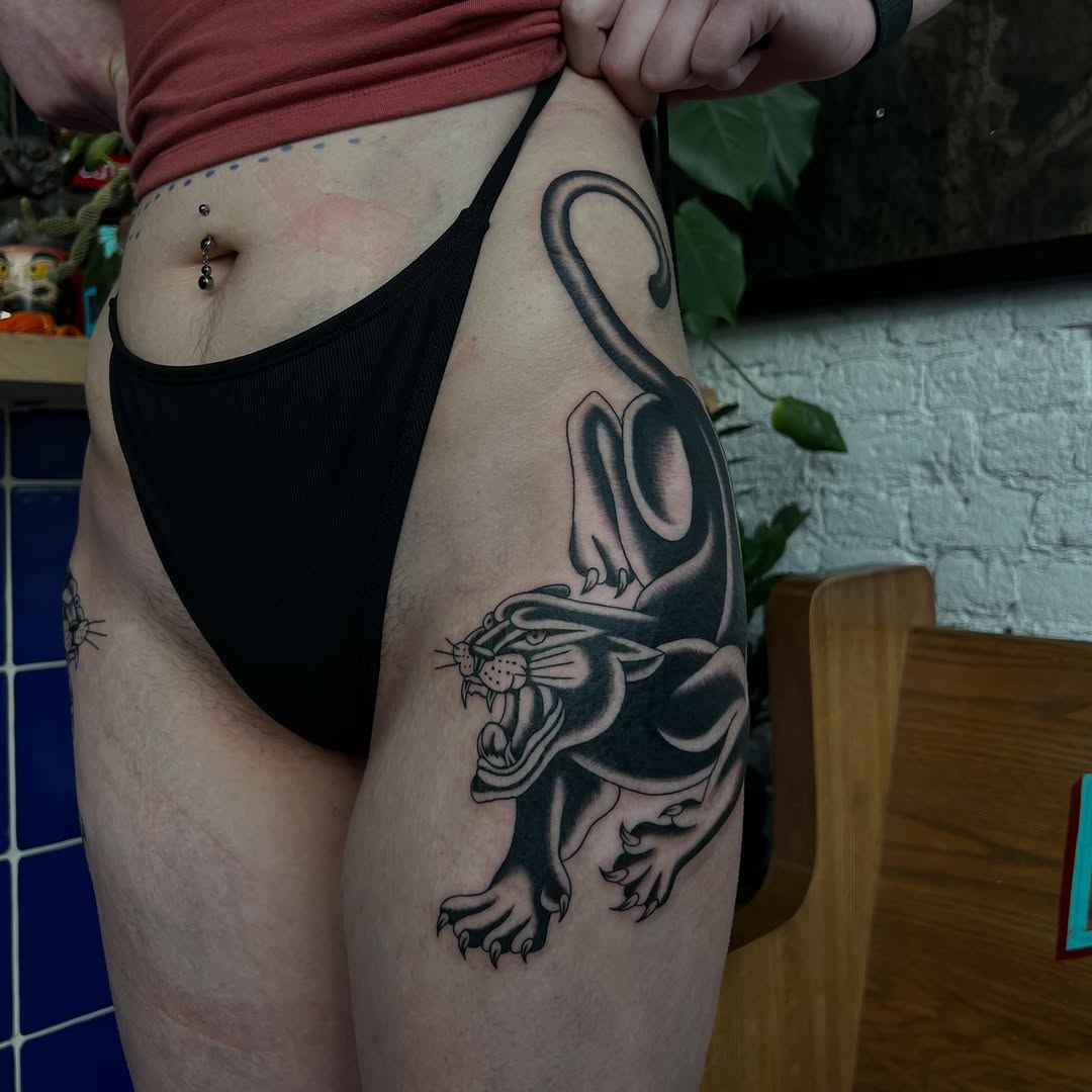 Tattoo by @erae.tattoo โ american_traditional, blackwork