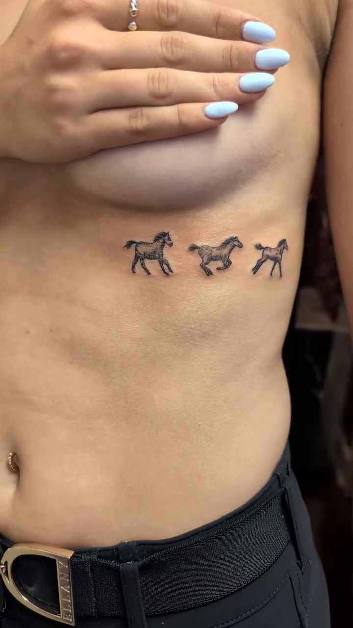 Tattoo by @kariswho — fine_line