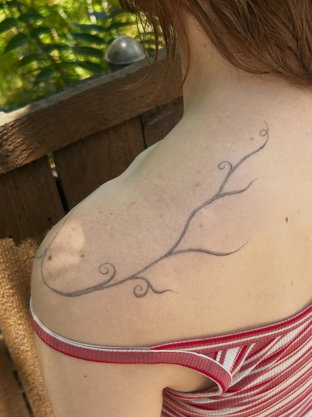 Tattoo by @nicoletty_ — fine_line, minimalist