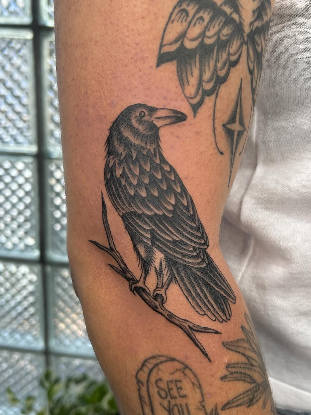 Tattoo by @nellycattattoos โ black_and_grey, illustrative