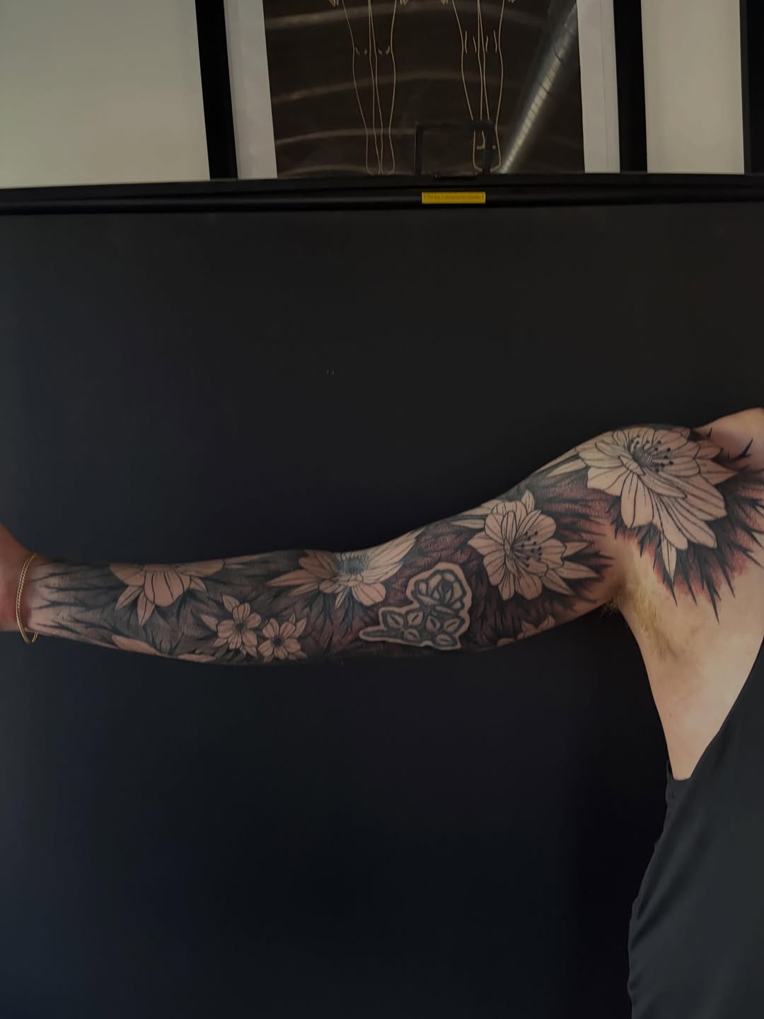 Tattoo by @lilzz_ink โ black_and_grey, illustrative
