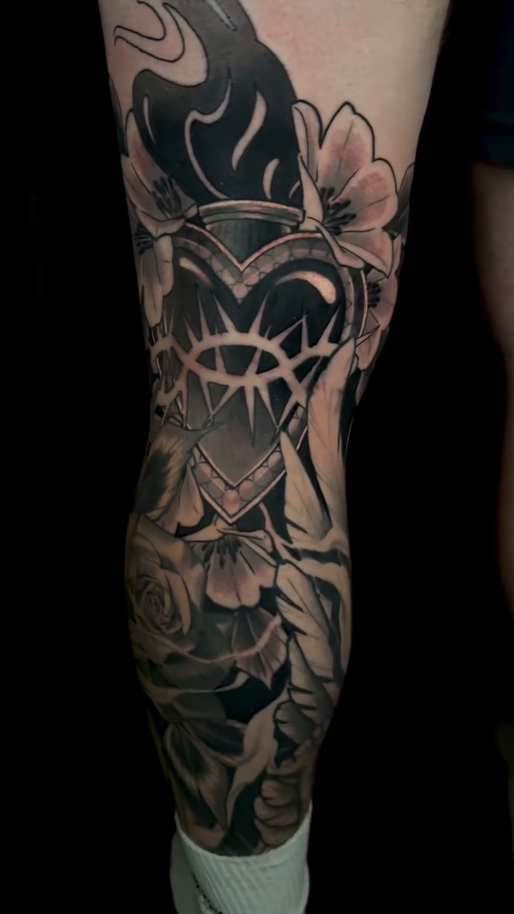 Tattoo by @handsm_sweets โ black_and_grey, illustrative