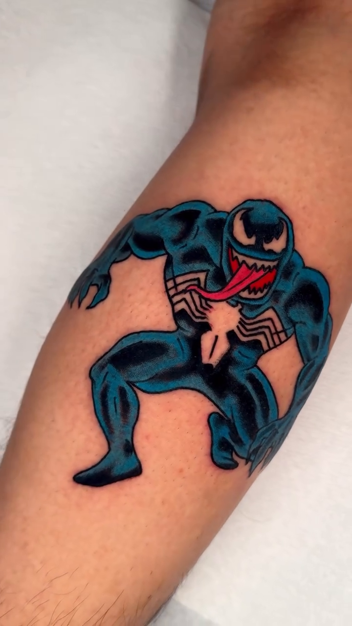 Tattoo by @joebeartattoo β american_traditional