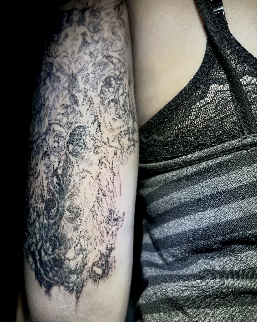 Tattoo by @douohv — blackwork