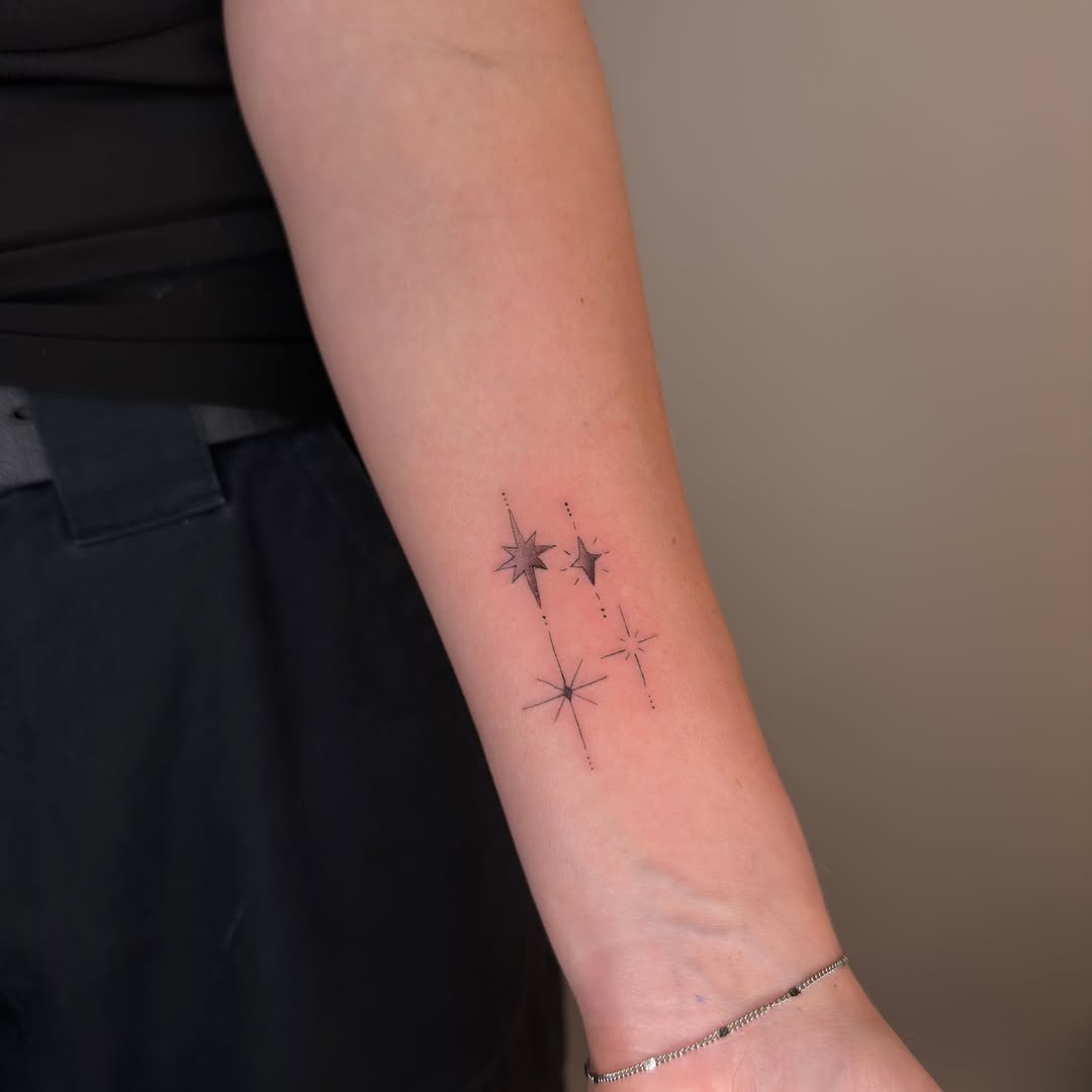 Tattoo by @vu_tattooer — fine_line, minimalist
