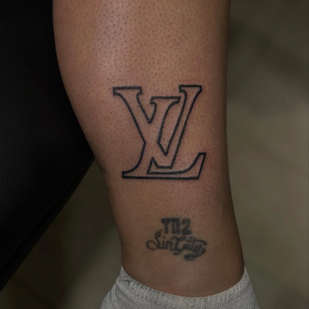 Tattoo by @bendecidotatz โ illustrative, lettering_script