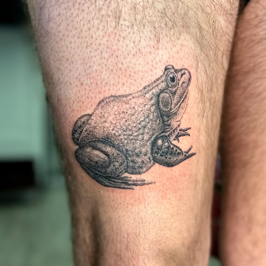 Tattoo by @khk.ttt — dotwork, realism