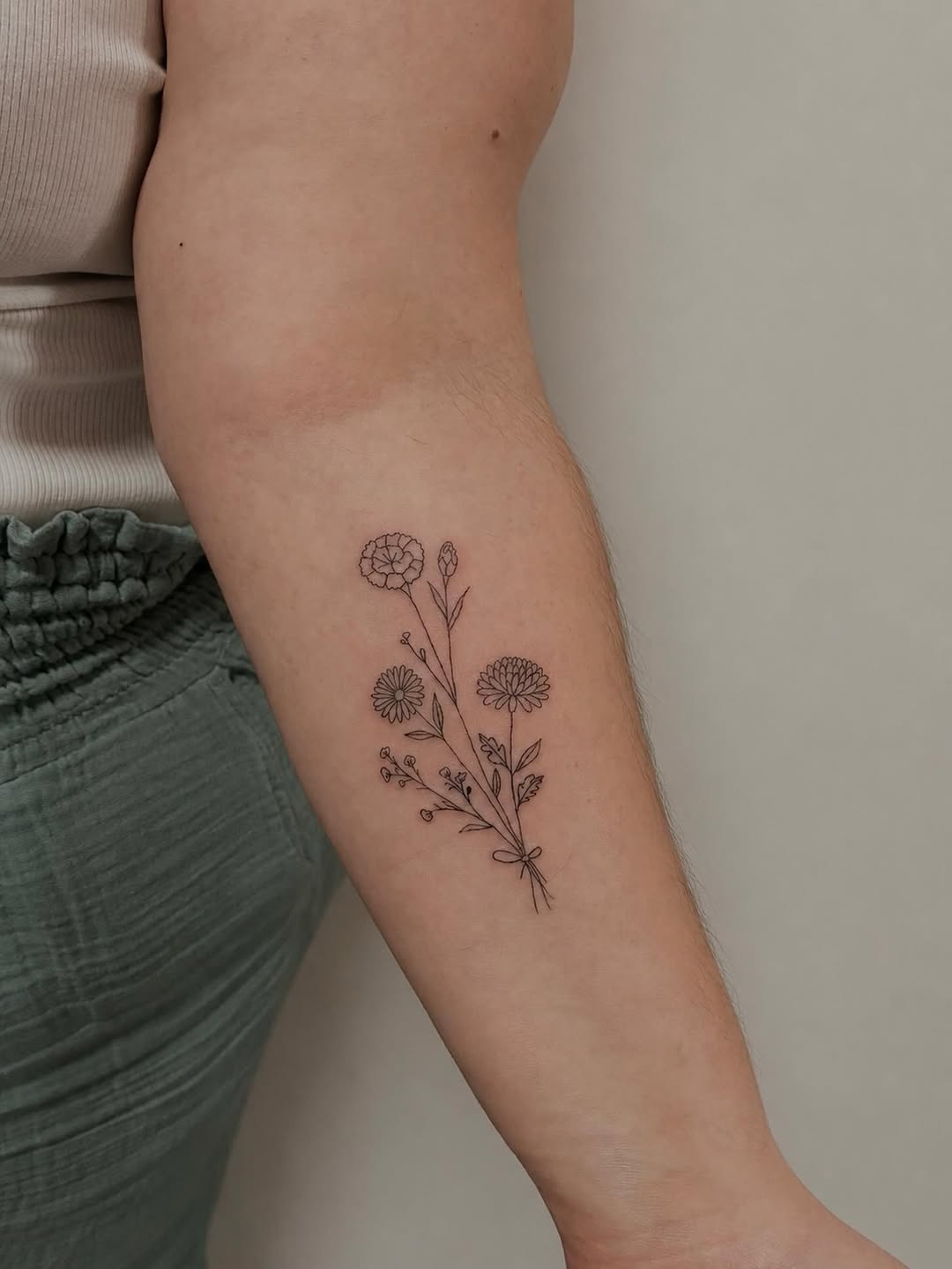 Tattoo by @_solacestudio_ — fine_line