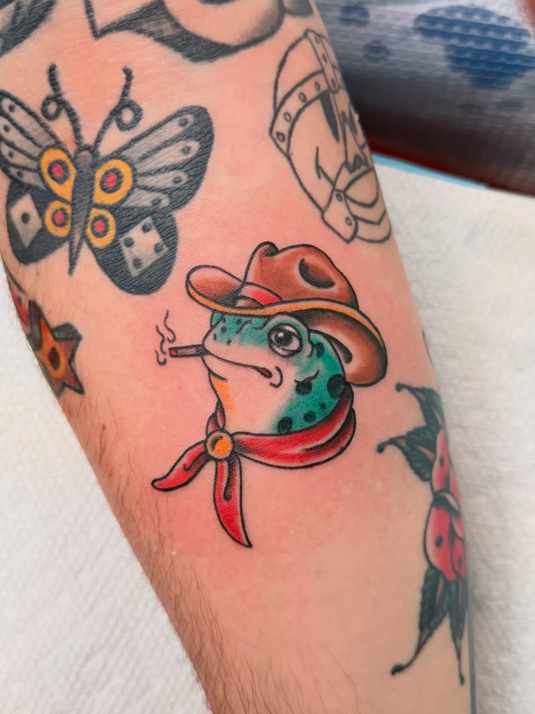Tattoo by @andwar_tattoo — american_traditional