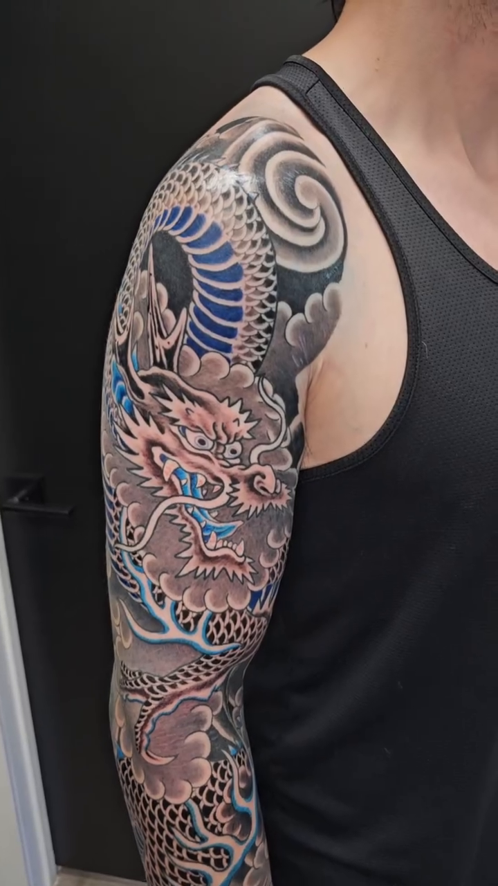 Tattoo by @avelourdtattoos — japanese_irezumi