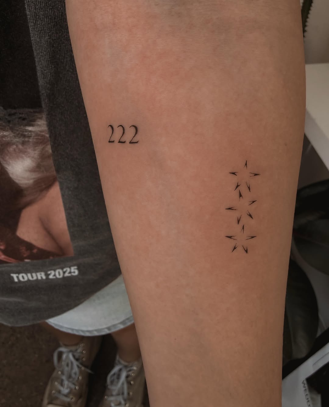 Tattoo by @red_rosalie_ โ fine_line, minimalist