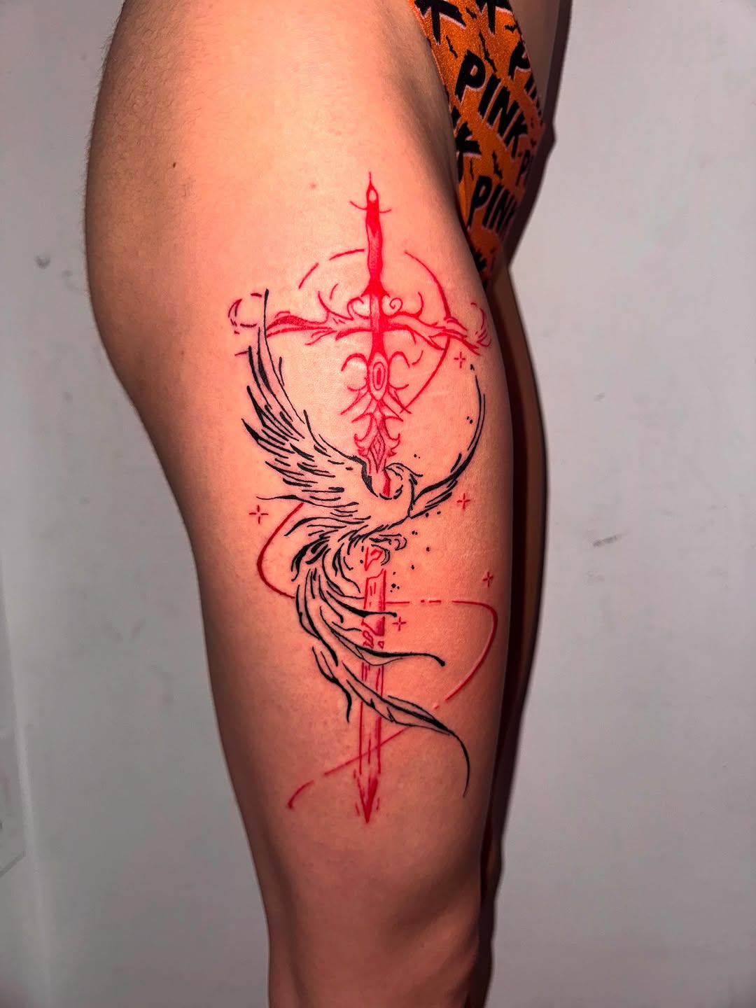Tattoo by @tatsbycomet — fine_line, blackwork