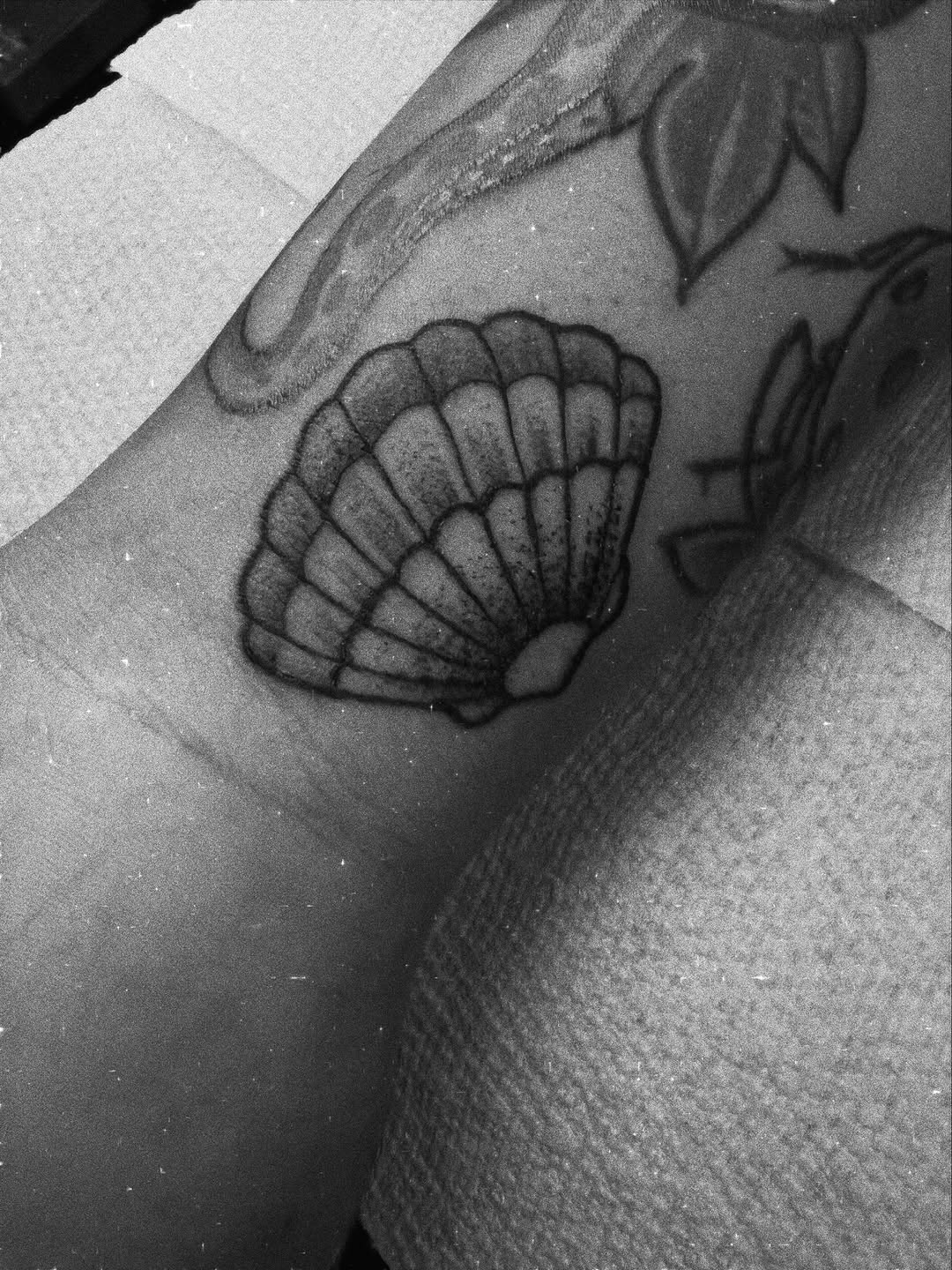 Tattoo by @rebelizms — black_and_grey