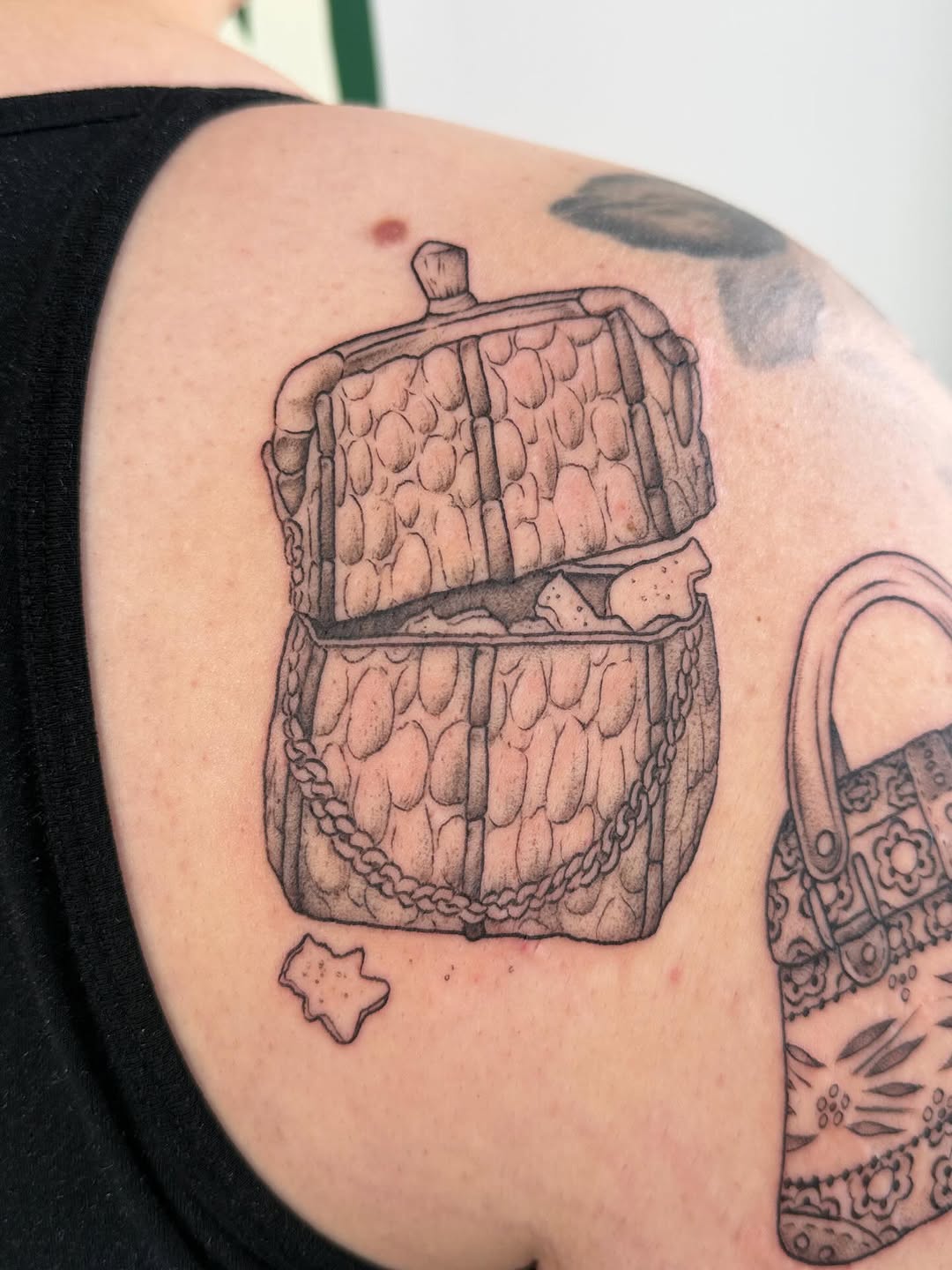 Tattoo by @honeylucktattoo — illustrative, black_and_grey