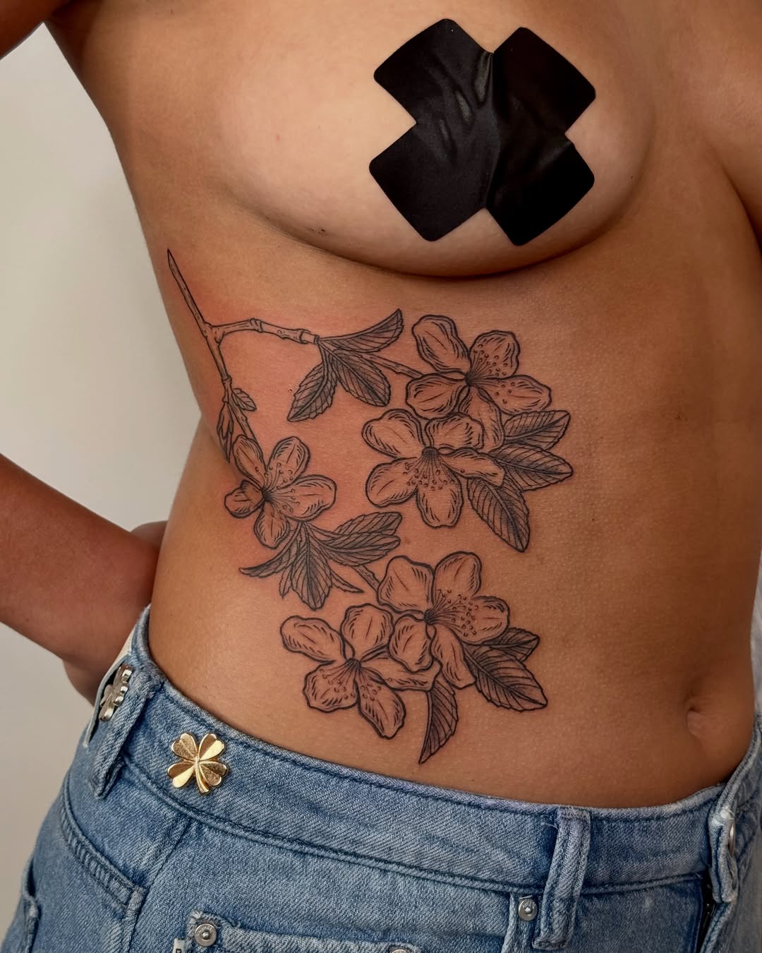 Tattoo by @tattoo.mariah — illustrative, fine_line