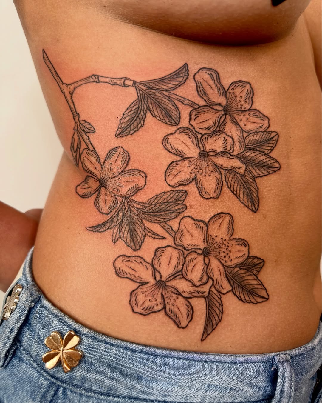 Tattoo by @tattoo.mariah — illustrative, fine_line