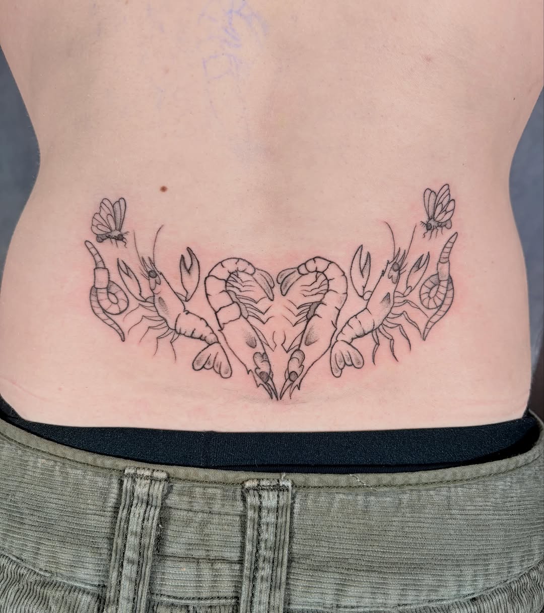 Tattoo by @leaves_.art — illustrative, fine_line