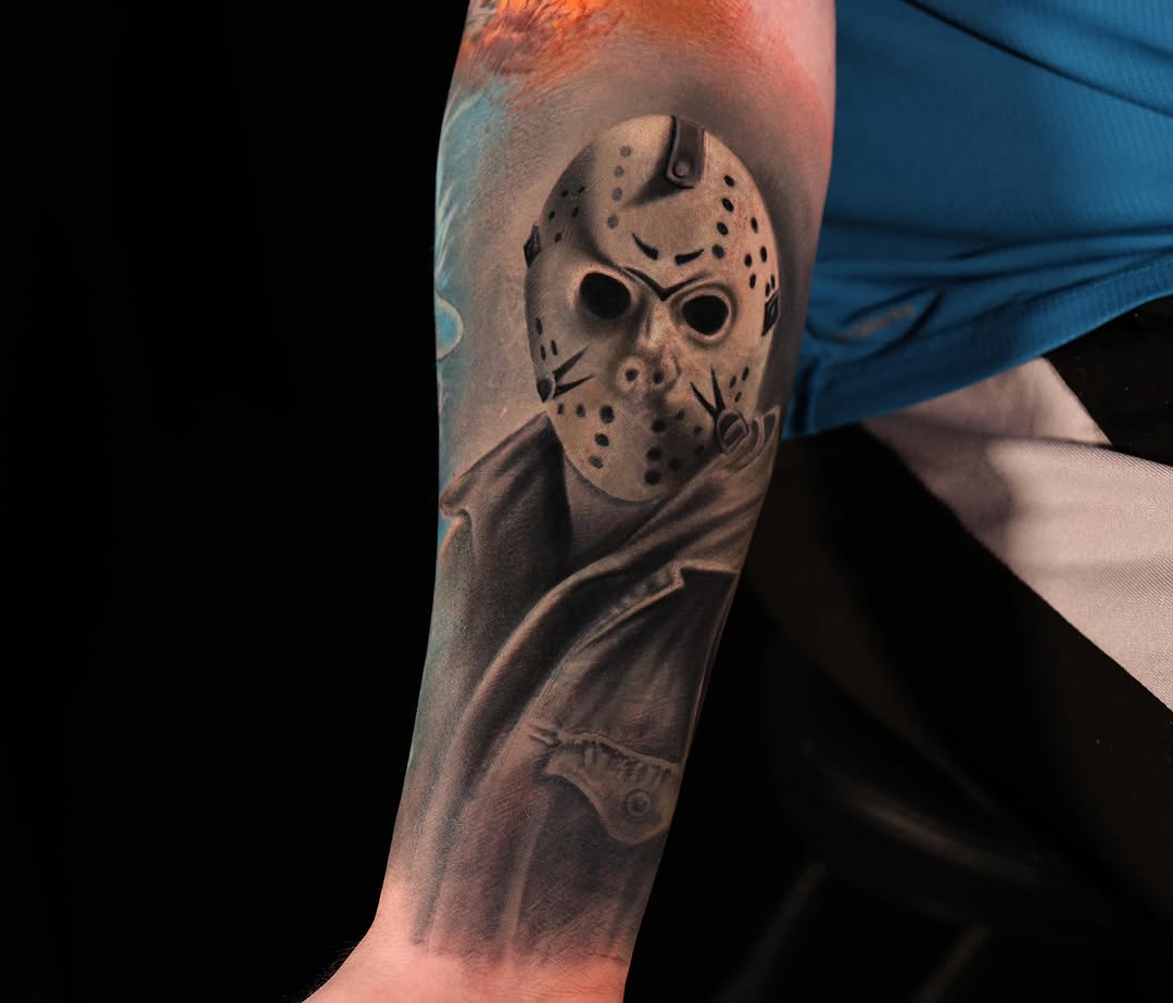 Tattoo by @serdarbolukbasi.ink — realism, black_and_grey