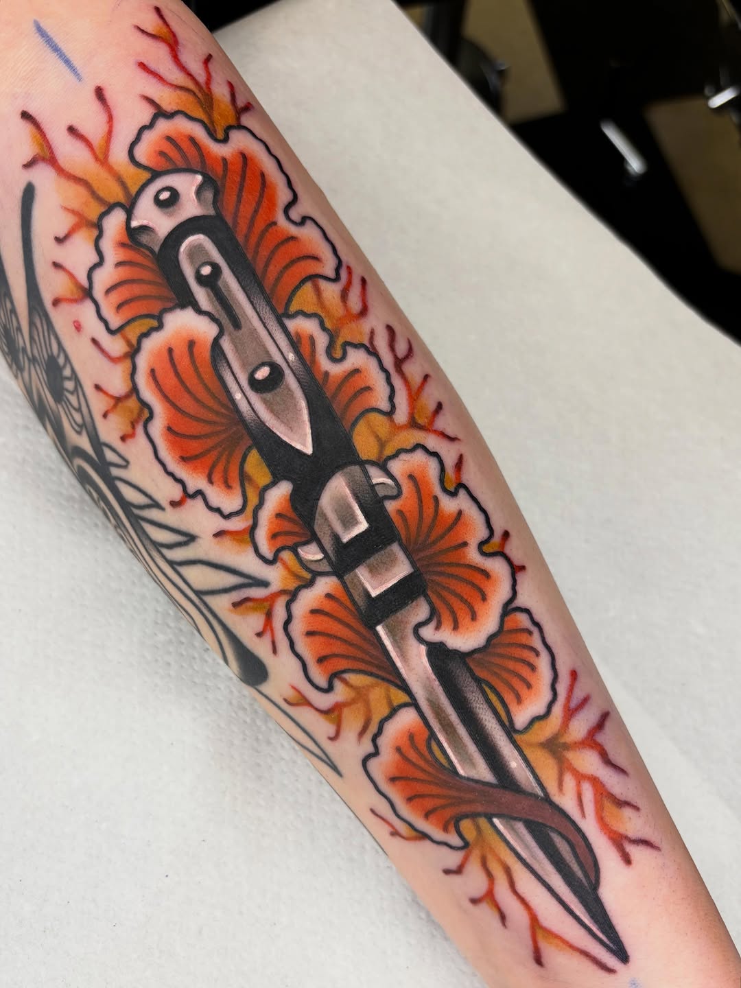 Tattoo by @tatturo_ โ american_traditional, realism