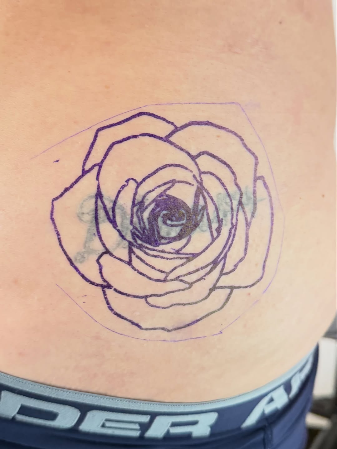 Tattoo by @tonitakaaa — fine_line