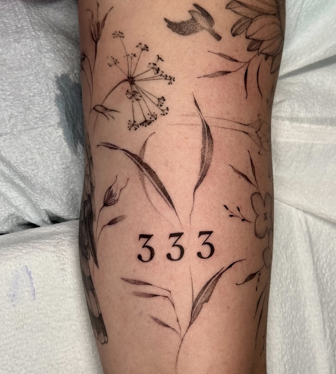 Tattoo by @mollymurrayink — fine_line, illustrative