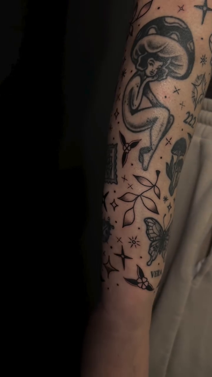 Tattoo by @tinybabytattoo β blackwork