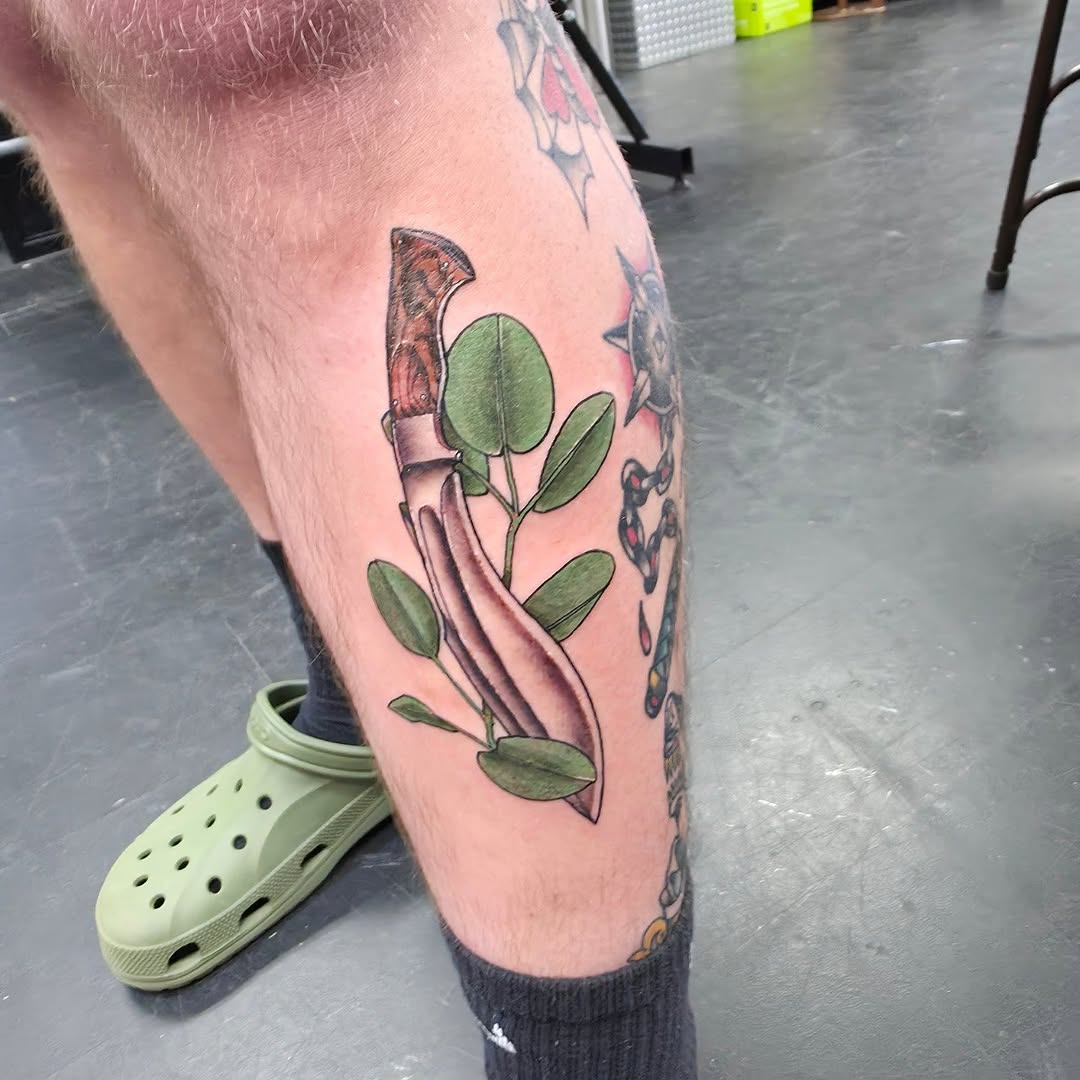Tattoo by @robg_lovertattoos โ realism