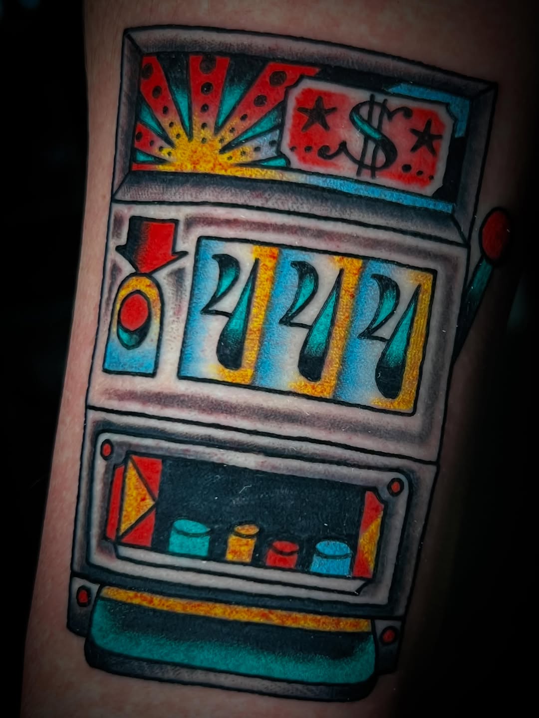 Tattoo by @smokie_0kie — american_traditional