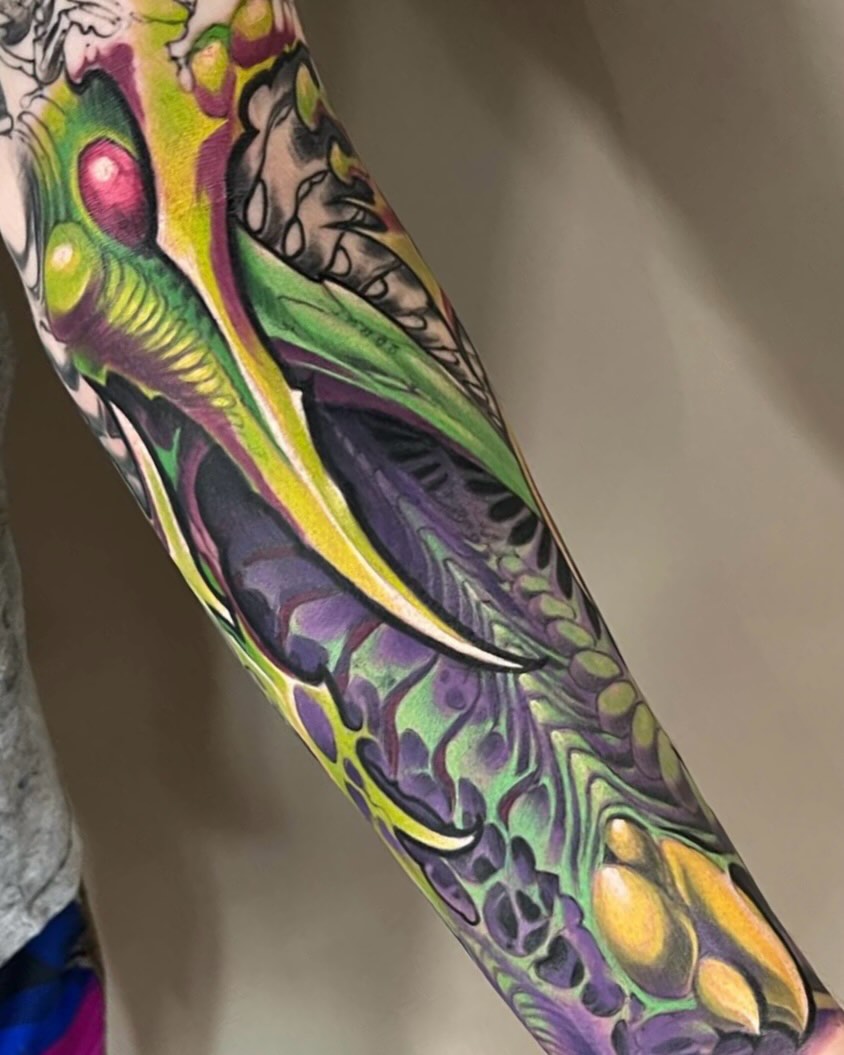 Tattoo by @howietattoos β new_school, trash_polka