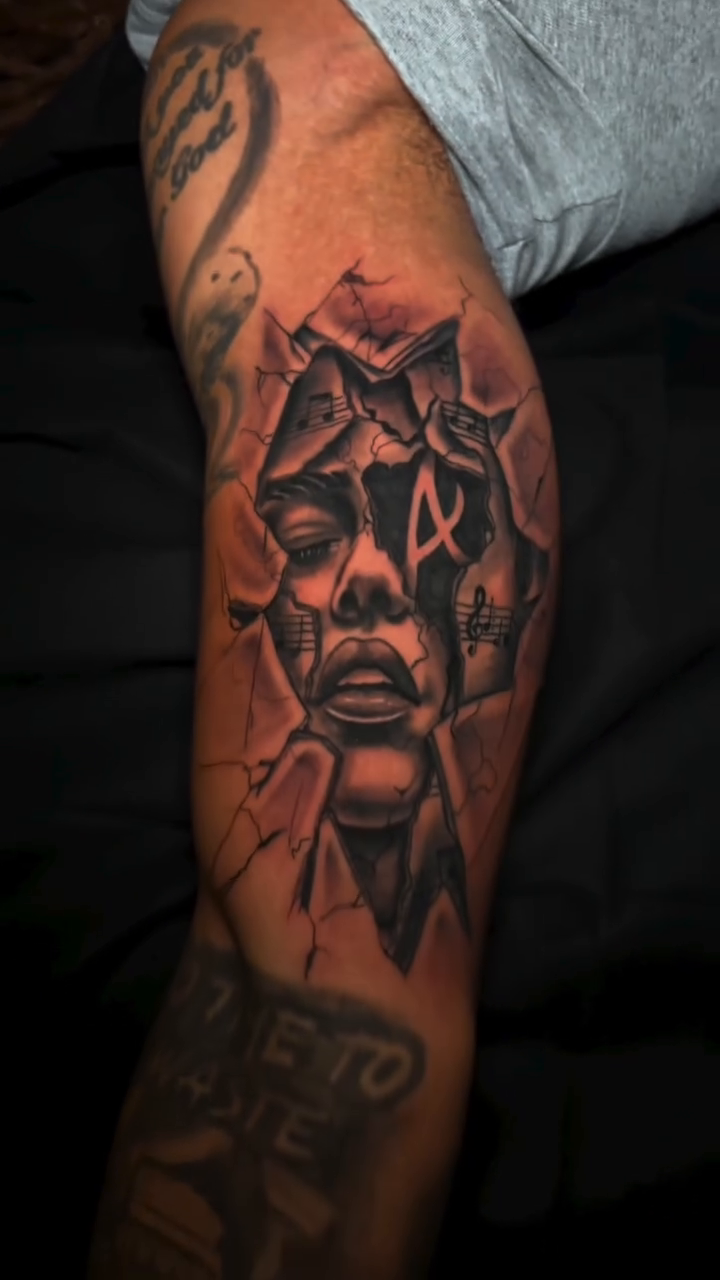 Tattoo by @artbyreed — black_and_grey
