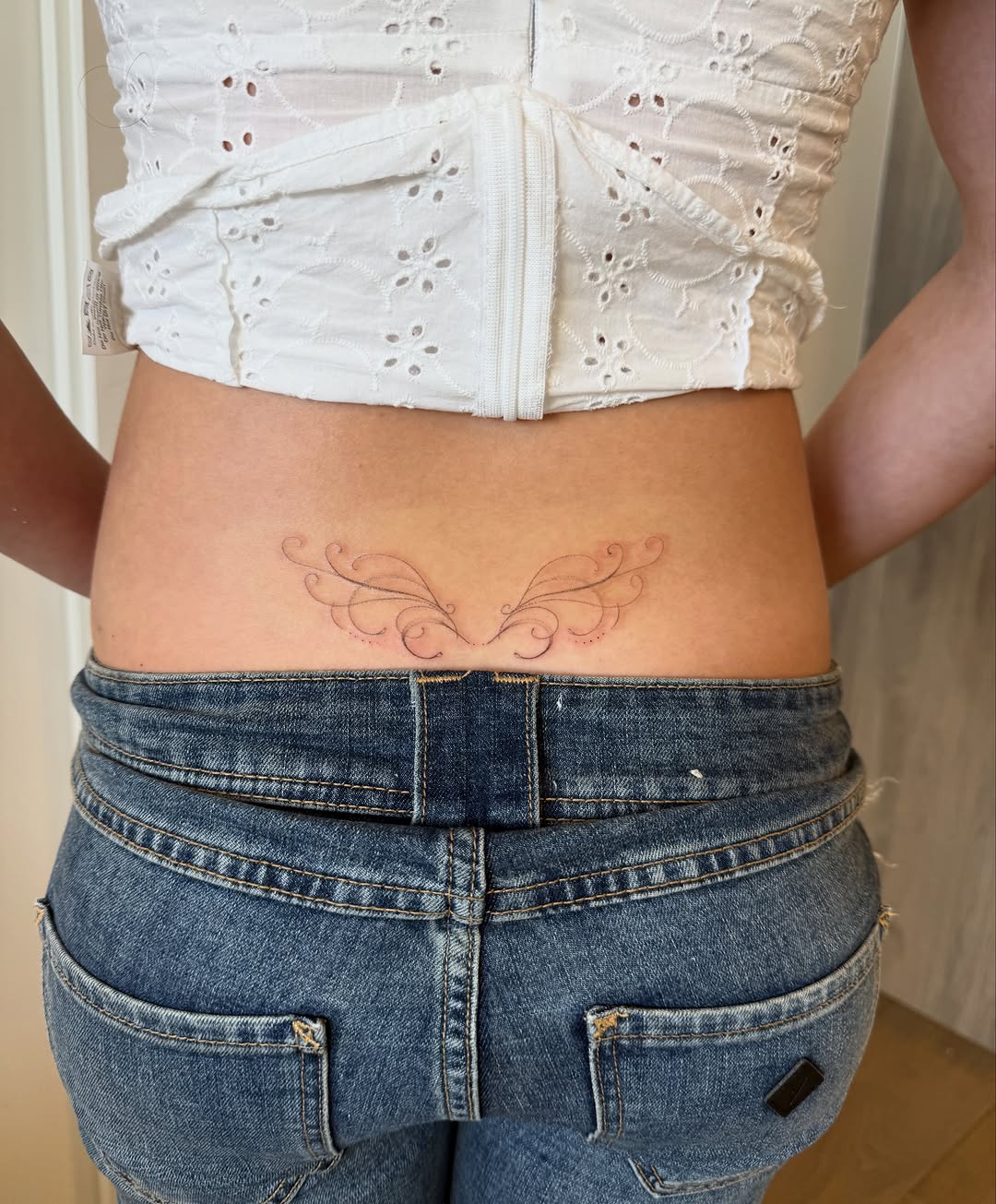 Tattoo by @so0mps — fine_line, ornamental