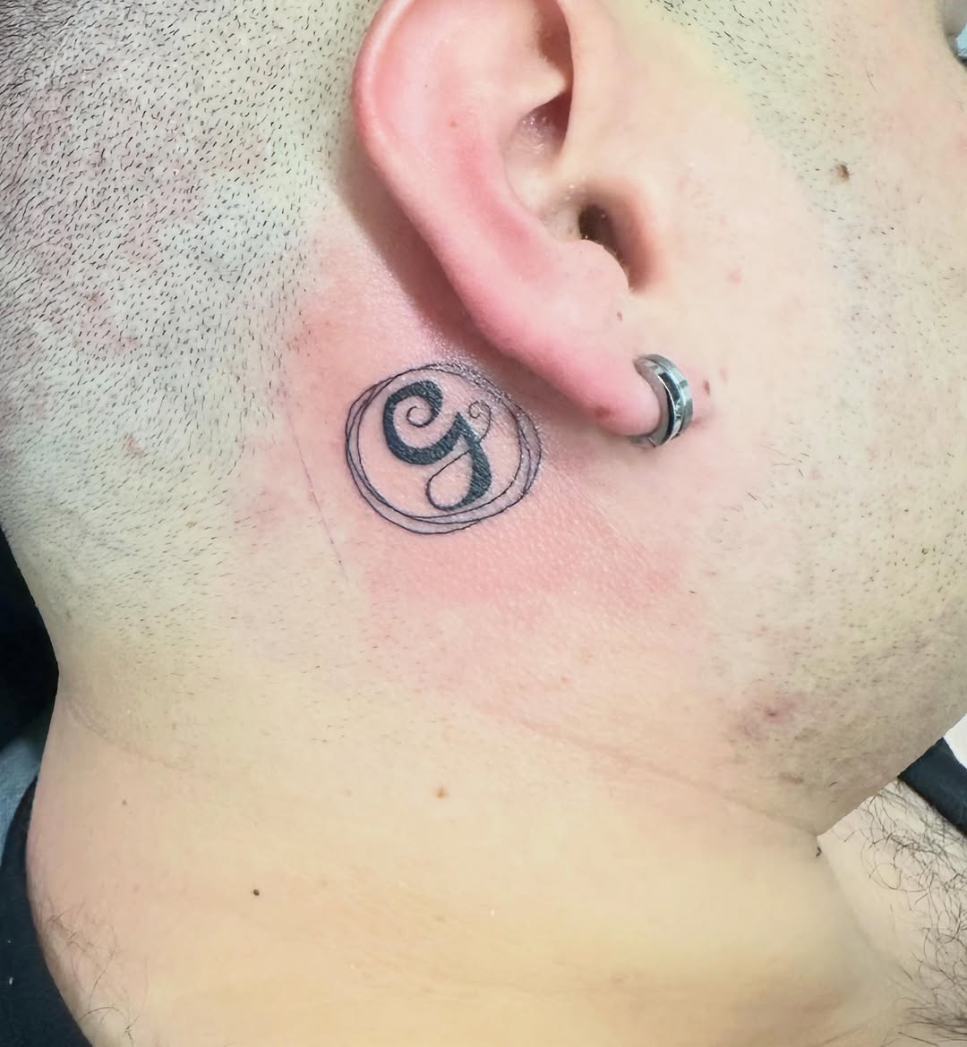Tattoo by @lynds_tattoo โ fine_line, lettering_script