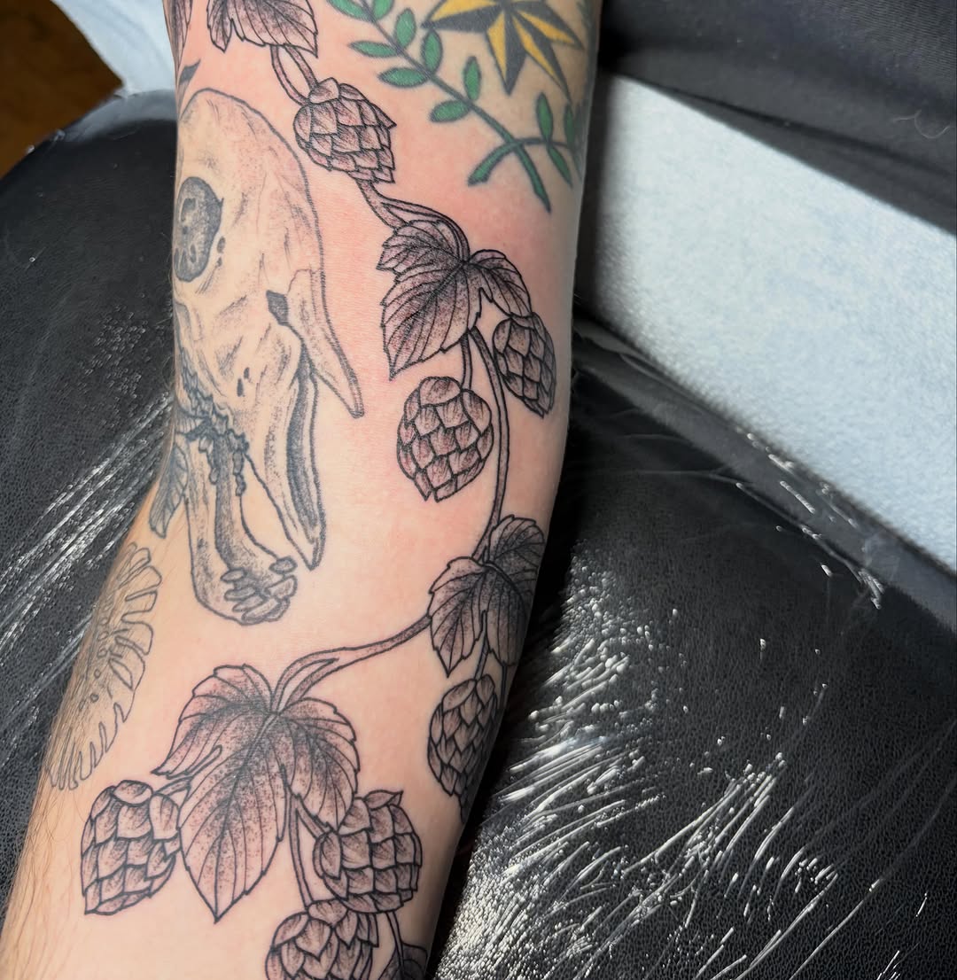 Tattoo by @inkslingingtattoo โ black_and_grey, illustrative
