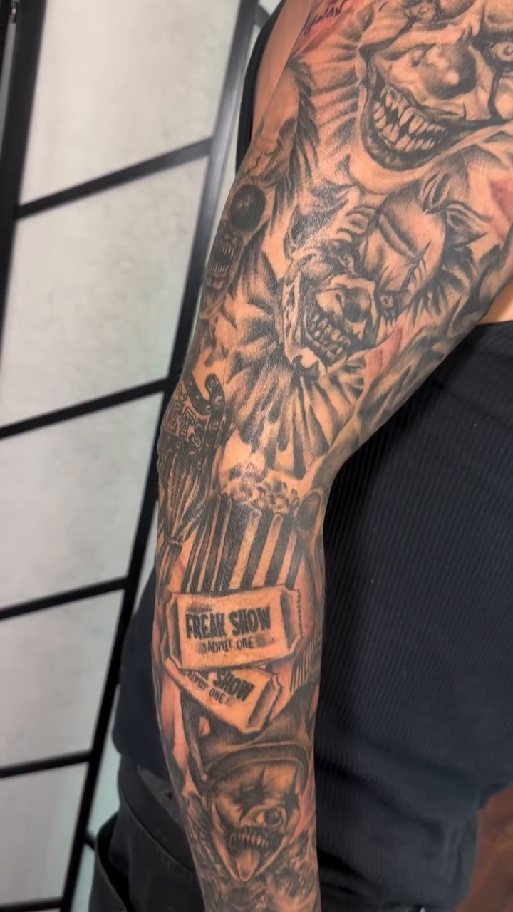 Tattoo by @elishabtatz — black_and_grey