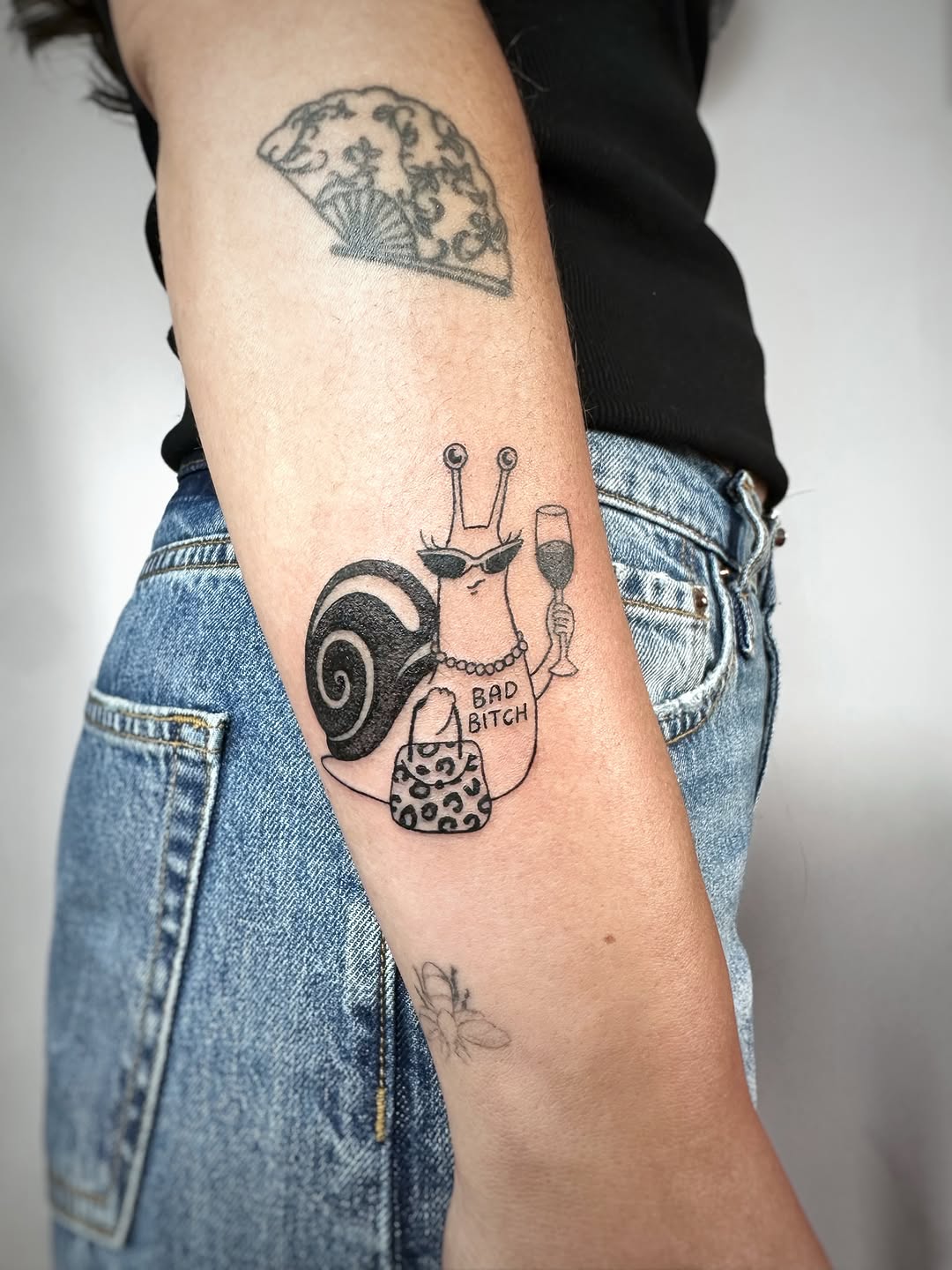 Tattoo by @culottee.ttt — illustrative, lettering_script