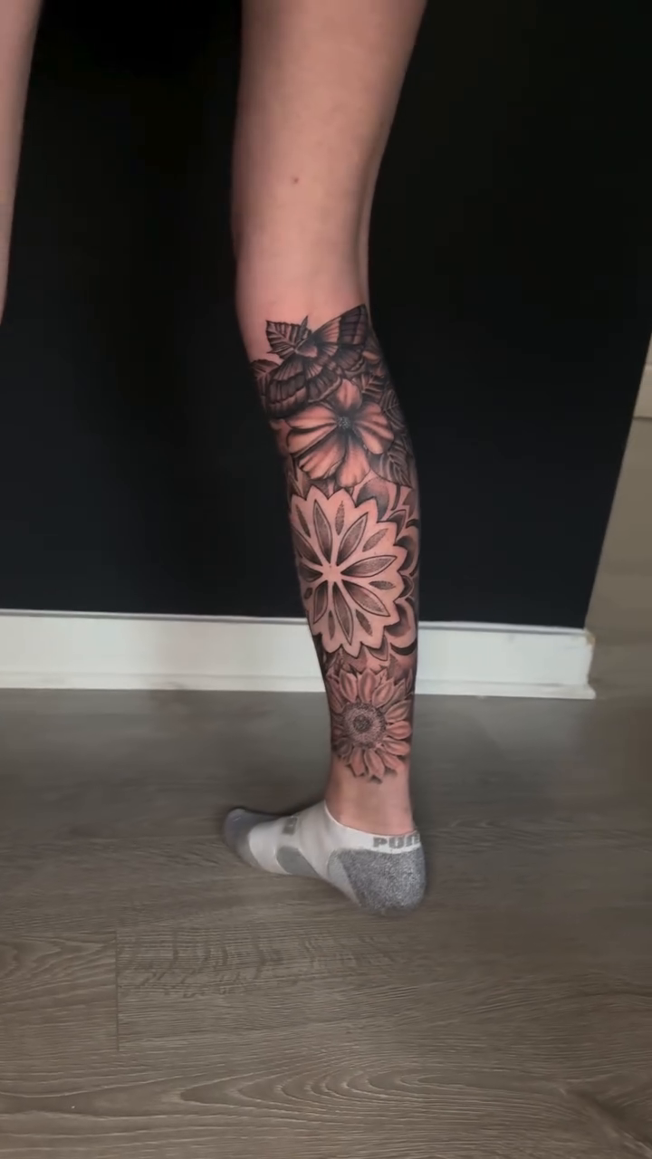 Tattoo by @vkilamb_studiotattoo — geometric, dotwork