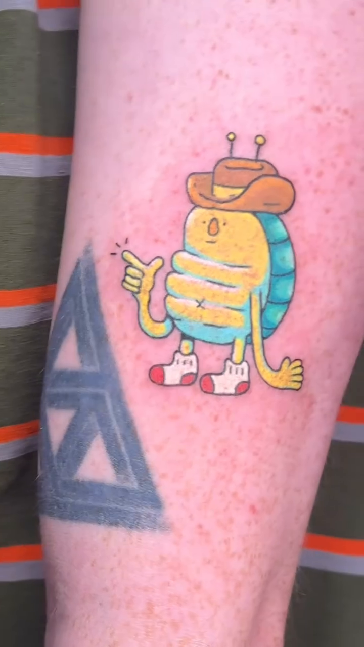 Tattoo by @kiwis_n_trees — new_school