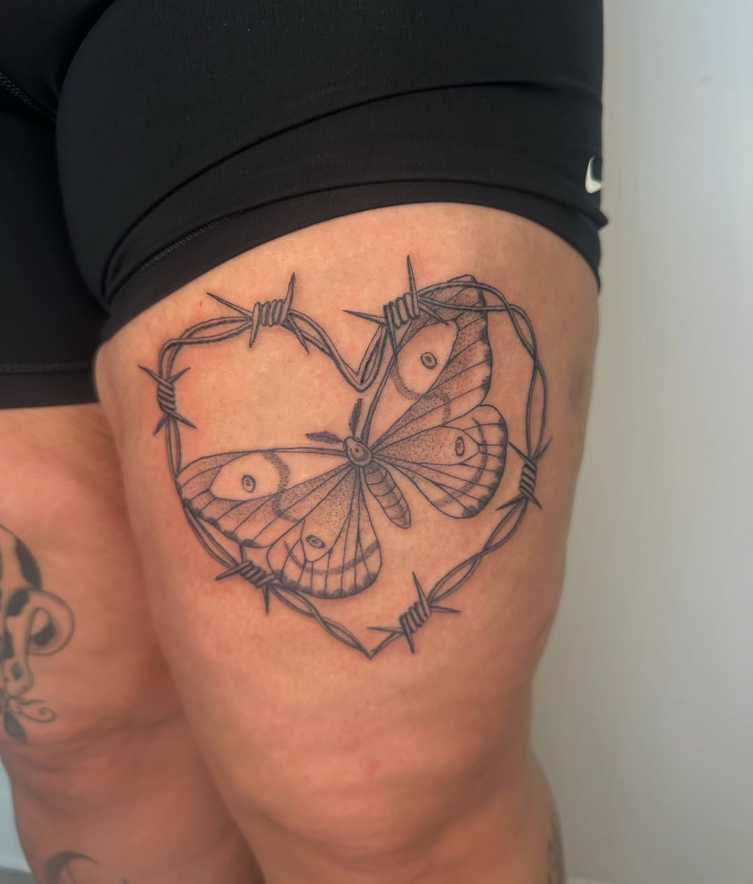 Tattoo by @valvntin — black_and_grey