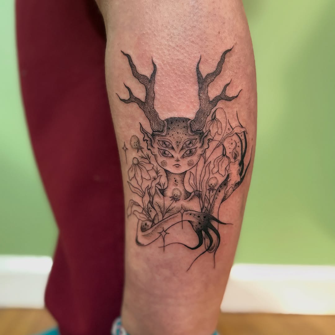 Tattoo by @shybirdtattoo β dotwork