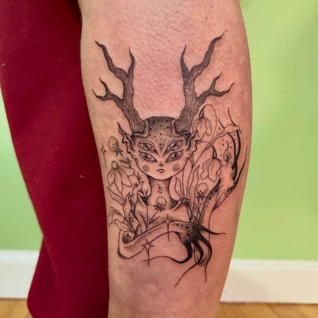 Tattoo by @shybirdtattoo β dotwork
